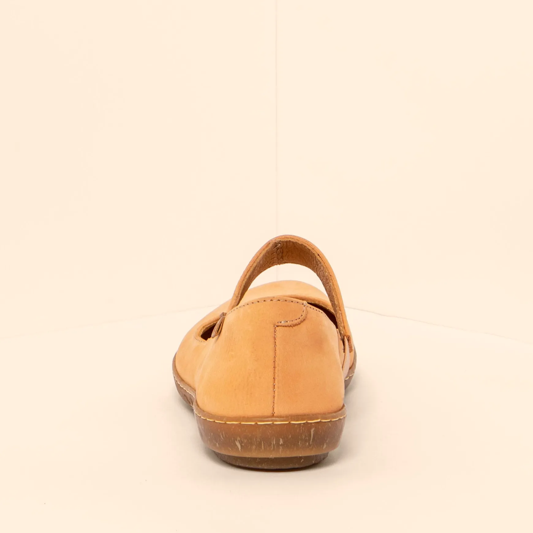 Women El Naturalista Ballerinas|5301 CORAL