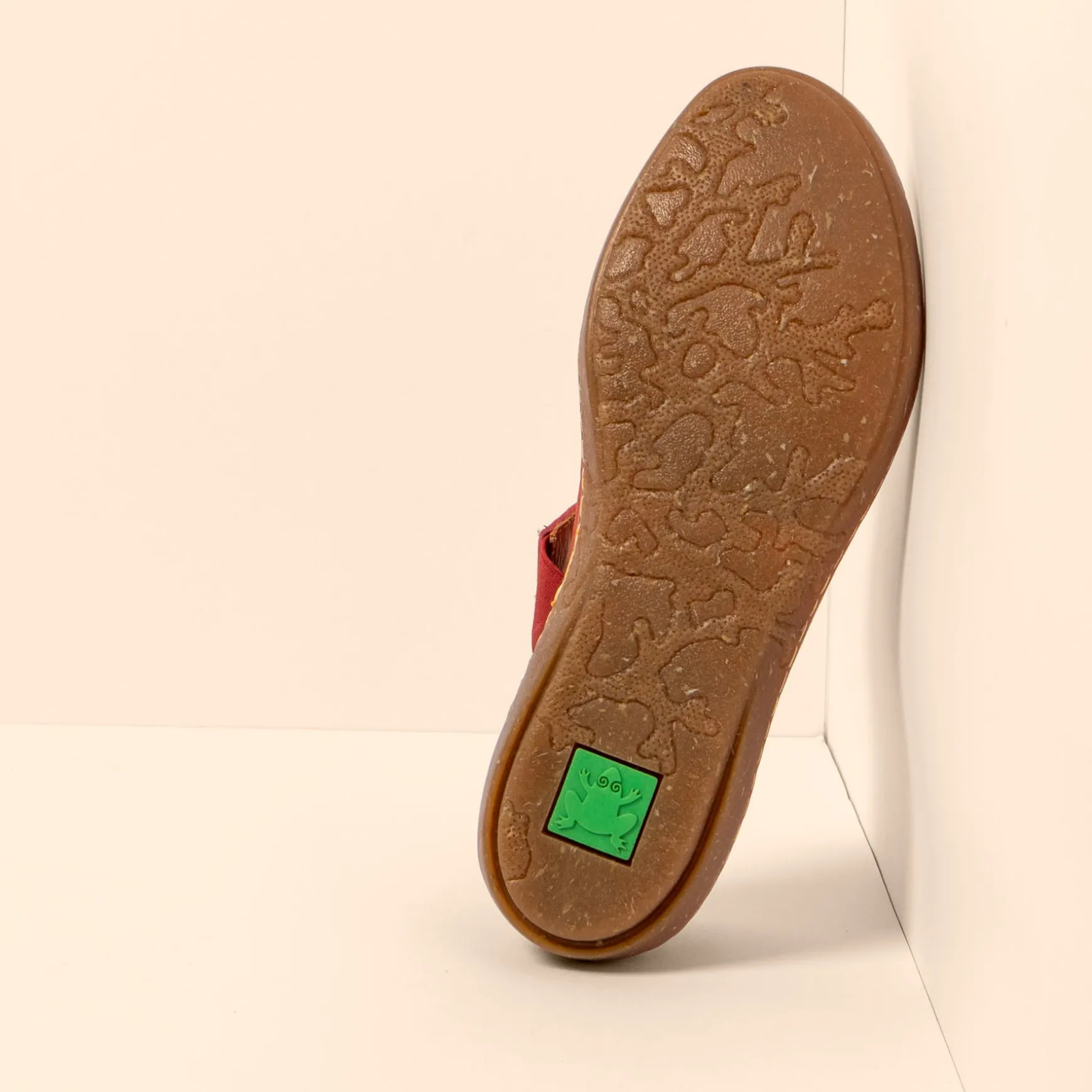Women El Naturalista Ballerinas|5301 CORAL
