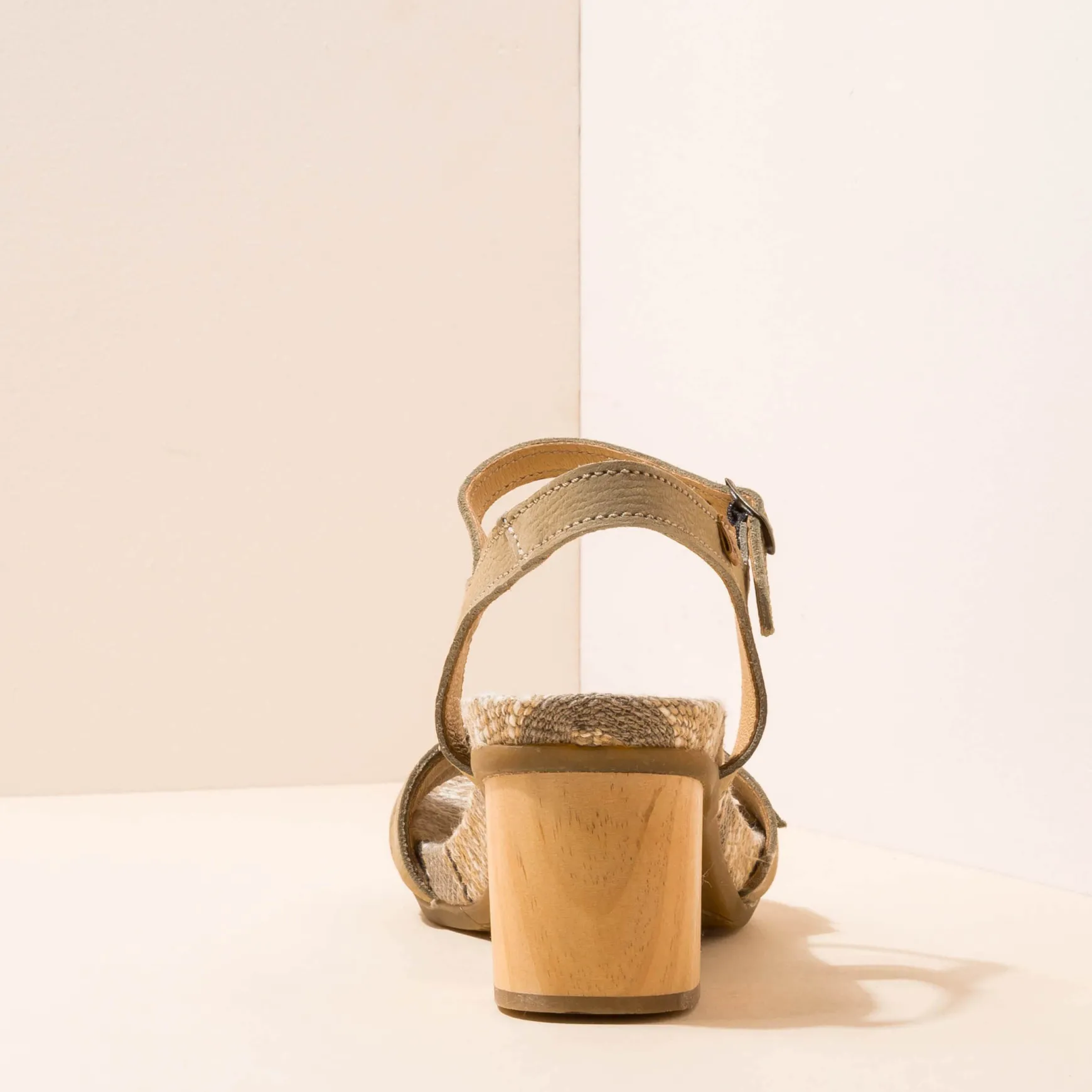 Women El Naturalista Sandals|Sandals With Heel|5561 DEBA