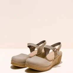 Women El Naturalista Sandals|5001 LEAVES