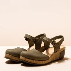Women El Naturalista Sandals|5001 LEAVES