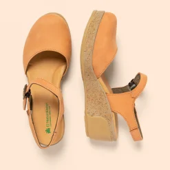 Women El Naturalista Sandals|5001 LEAVES