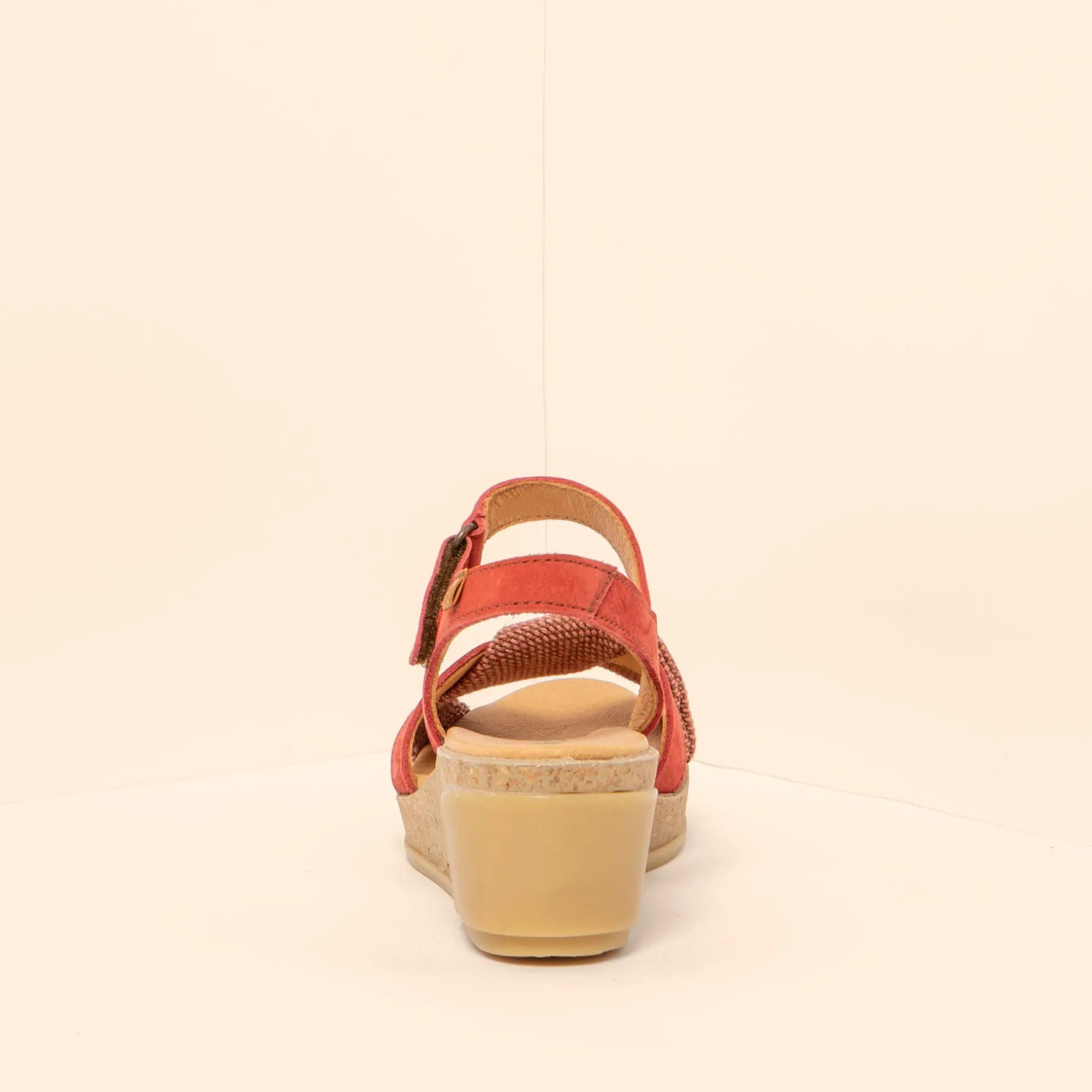 Women El Naturalista Sandals|5038 LEAVES