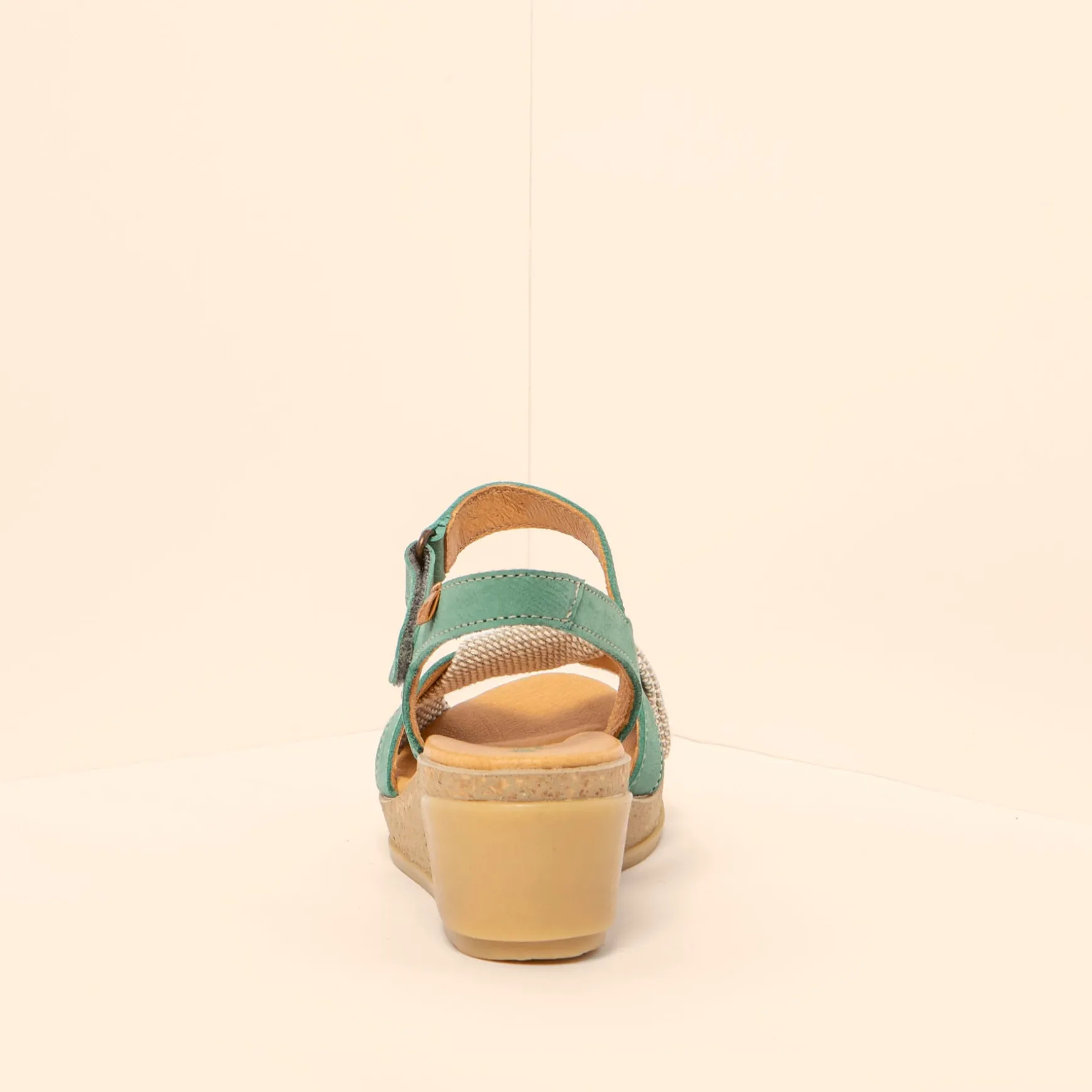 Women El Naturalista Sandals|5038 LEAVES