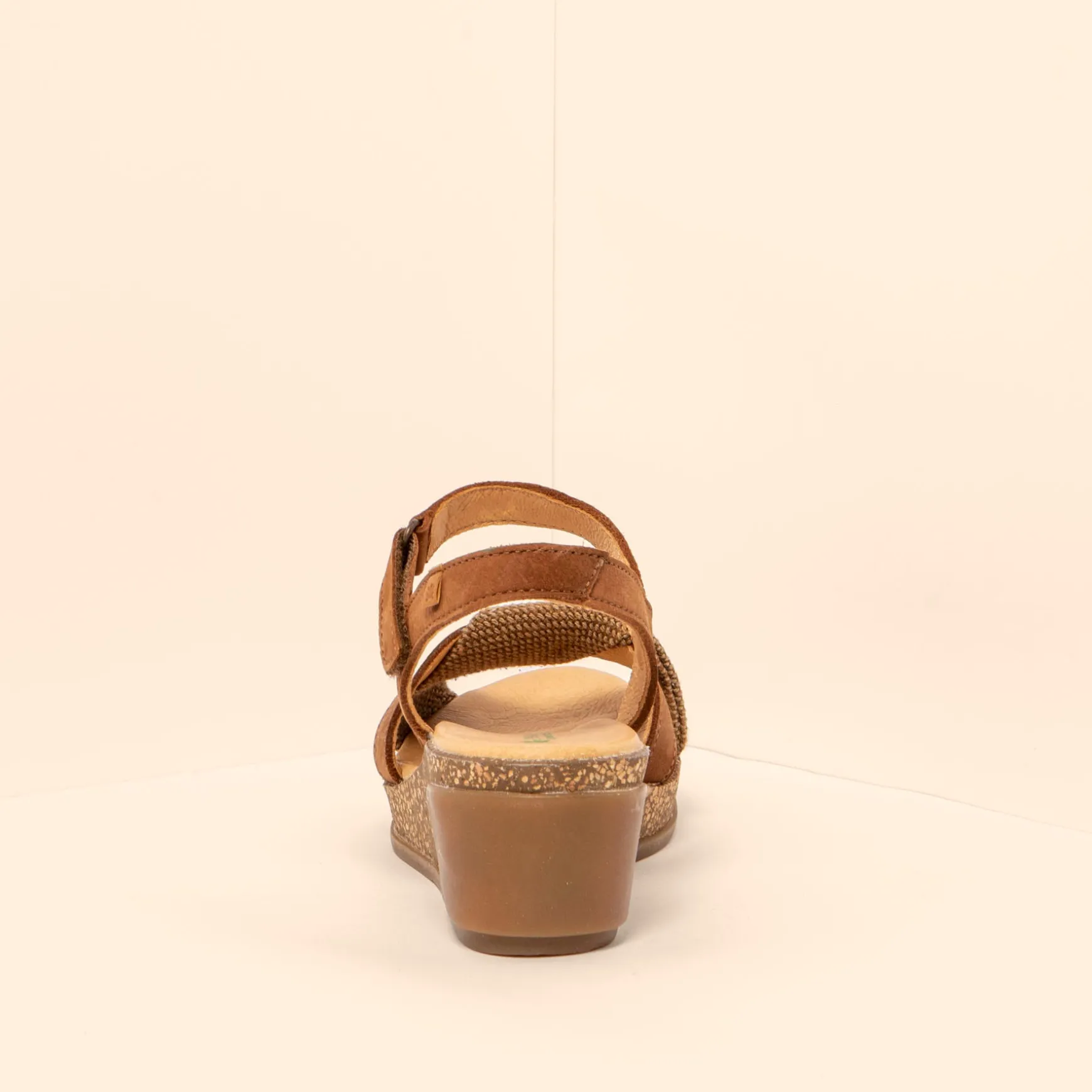 Women El Naturalista Sandals|5038 LEAVES