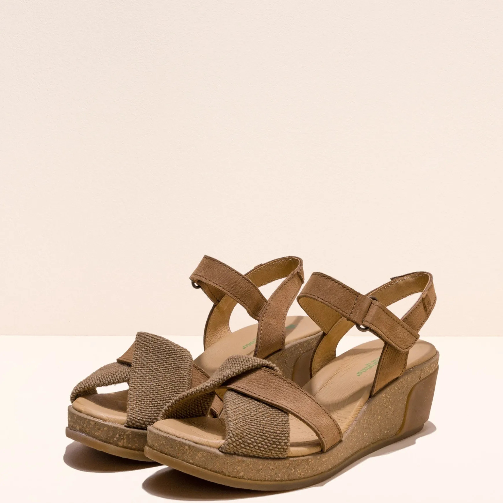 Women El Naturalista Sandals|5038 LEAVES