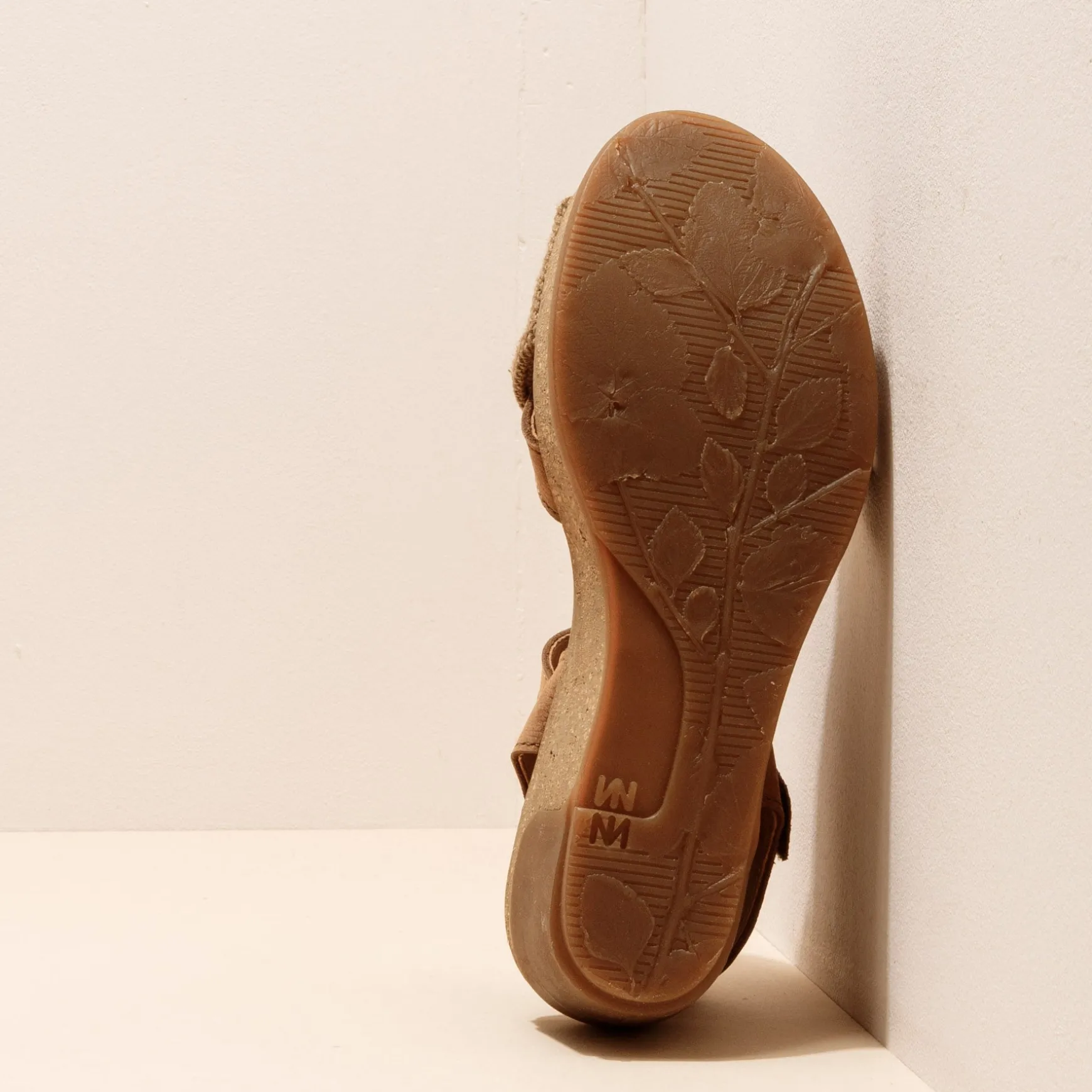Women El Naturalista Sandals|5038 LEAVES