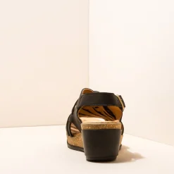 Women El Naturalista Sandals|5018 LEAVES