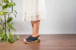 Women El Naturalista Sandals|5018 LEAVES