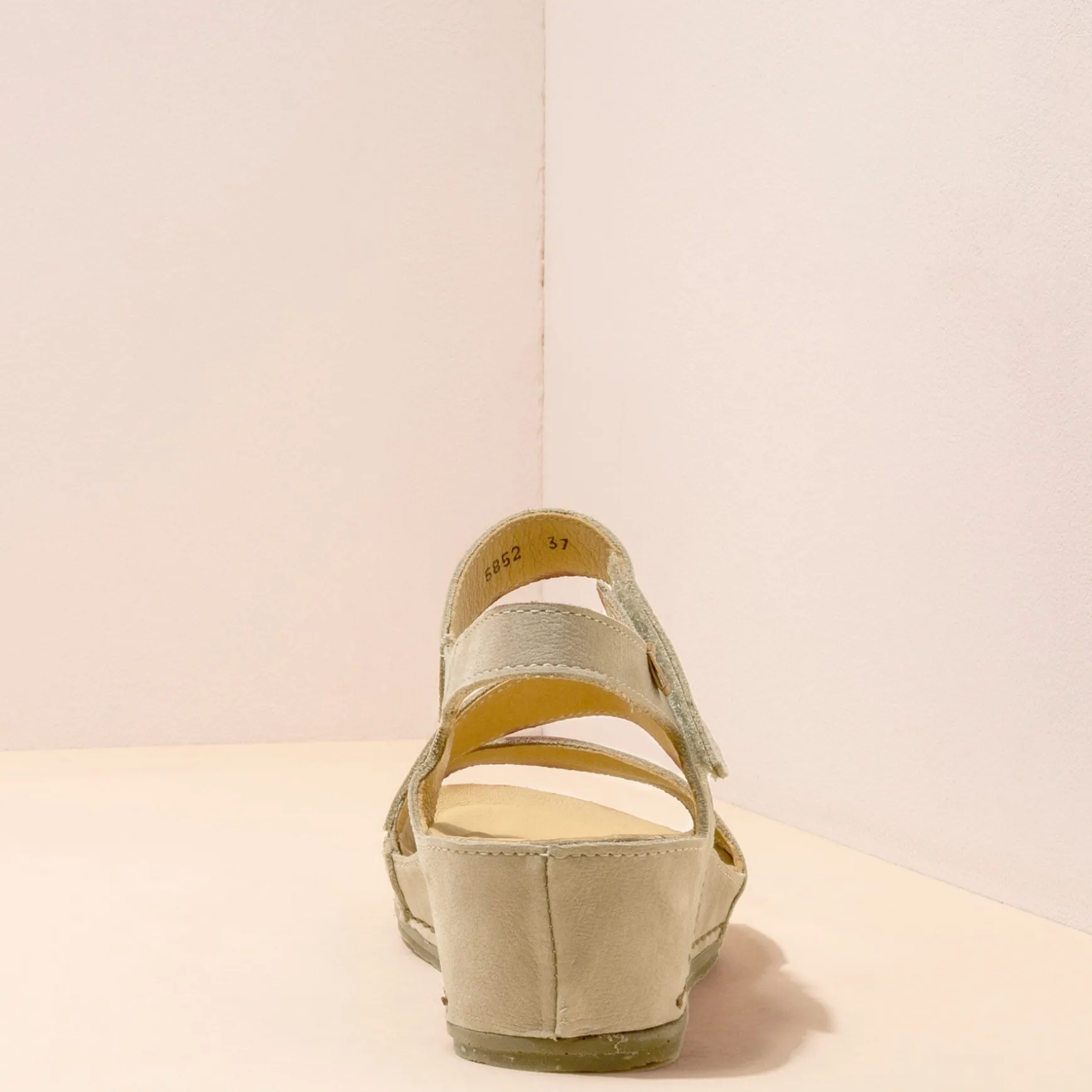 Women El Naturalista Wedge Sandal|5852 PICUAL