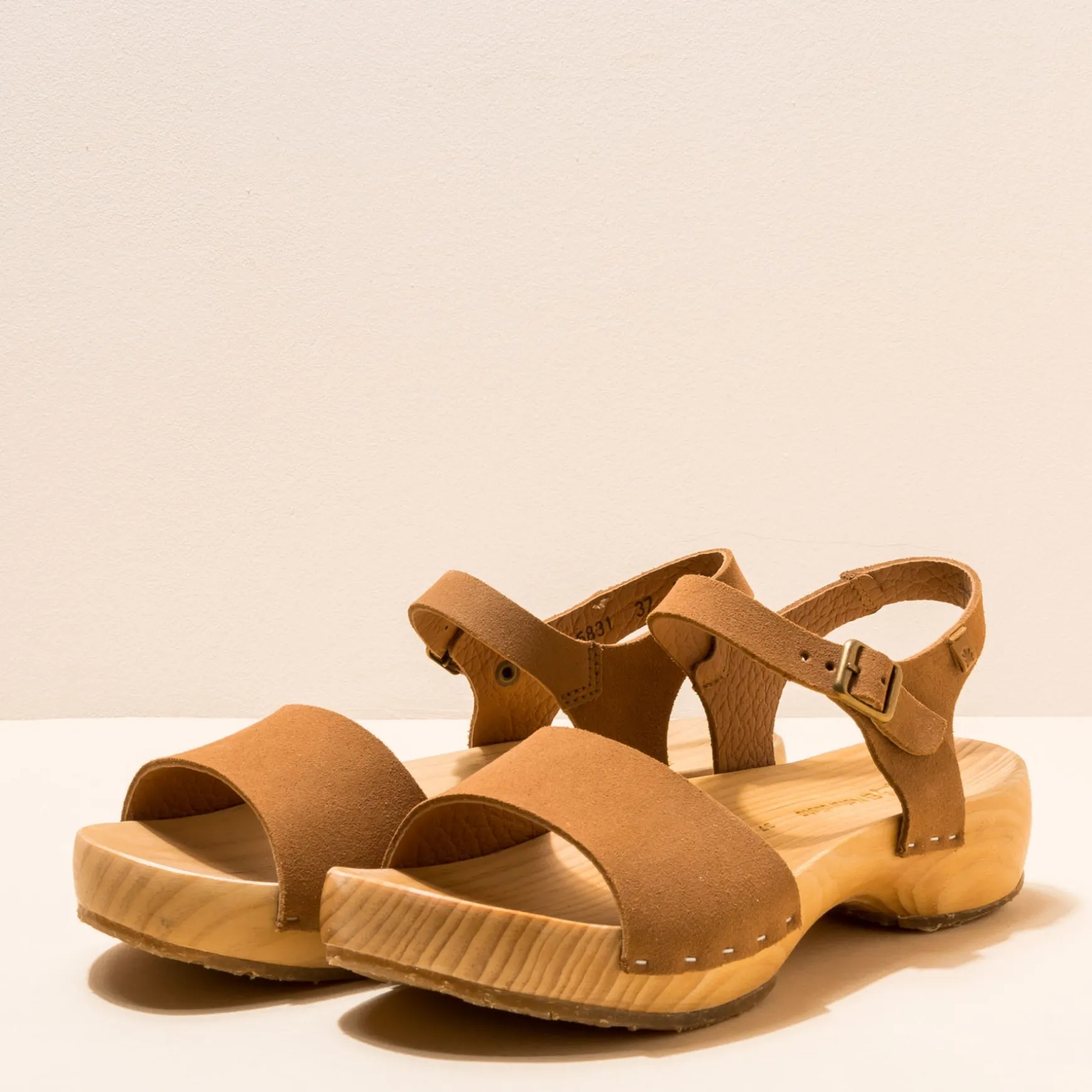 Women El Naturalista Sandals|5831 SHOKUNIN