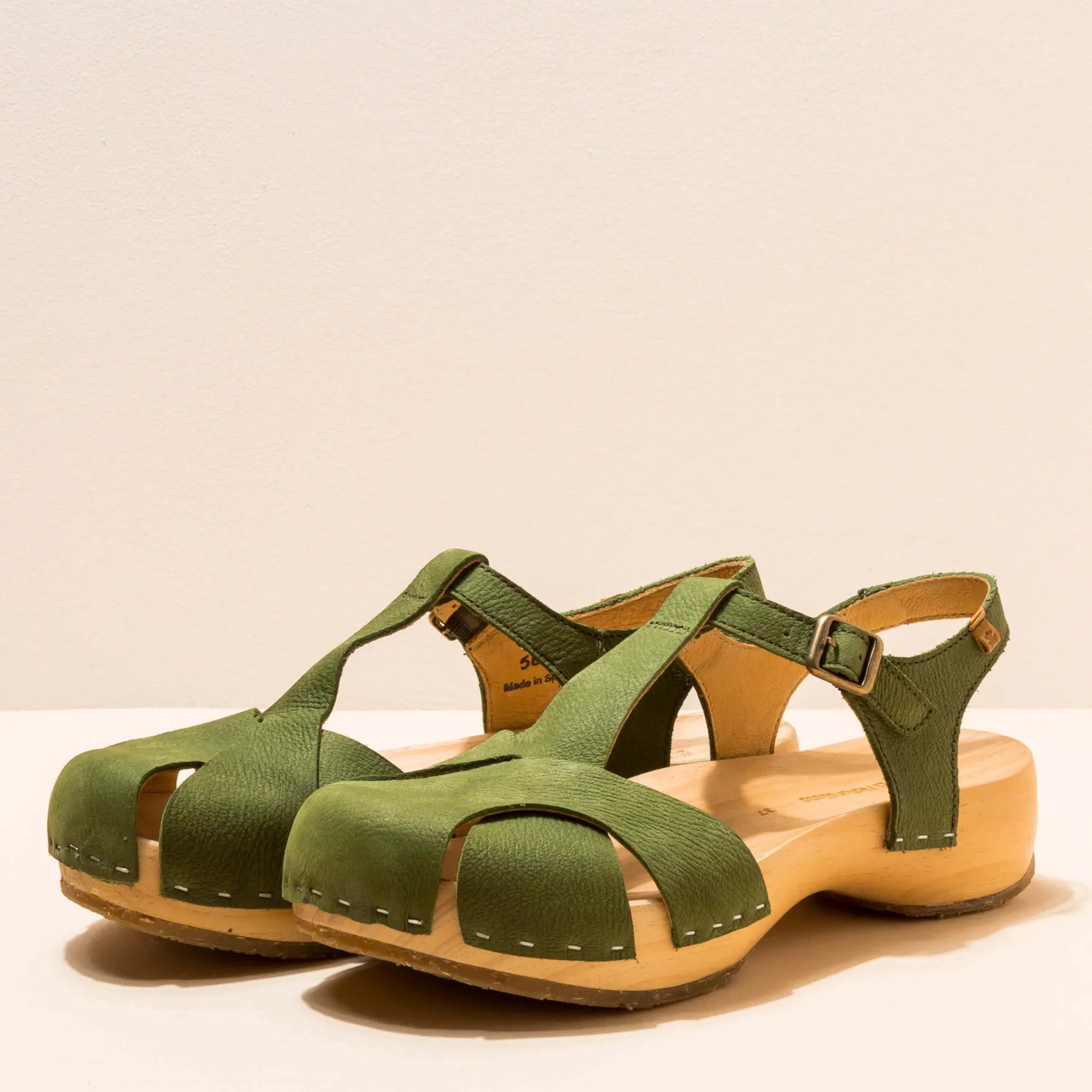 Women El Naturalista Sandals|5832 SHOKUNIN