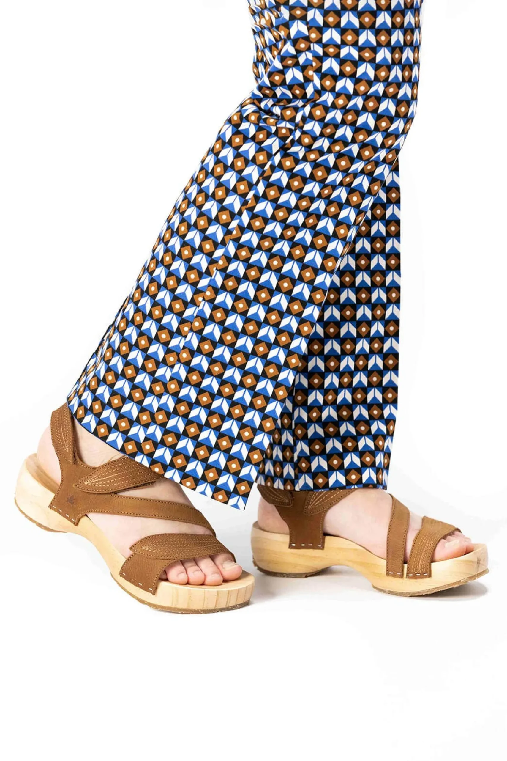 Women El Naturalista Sandals|5830 SHOKUNIN