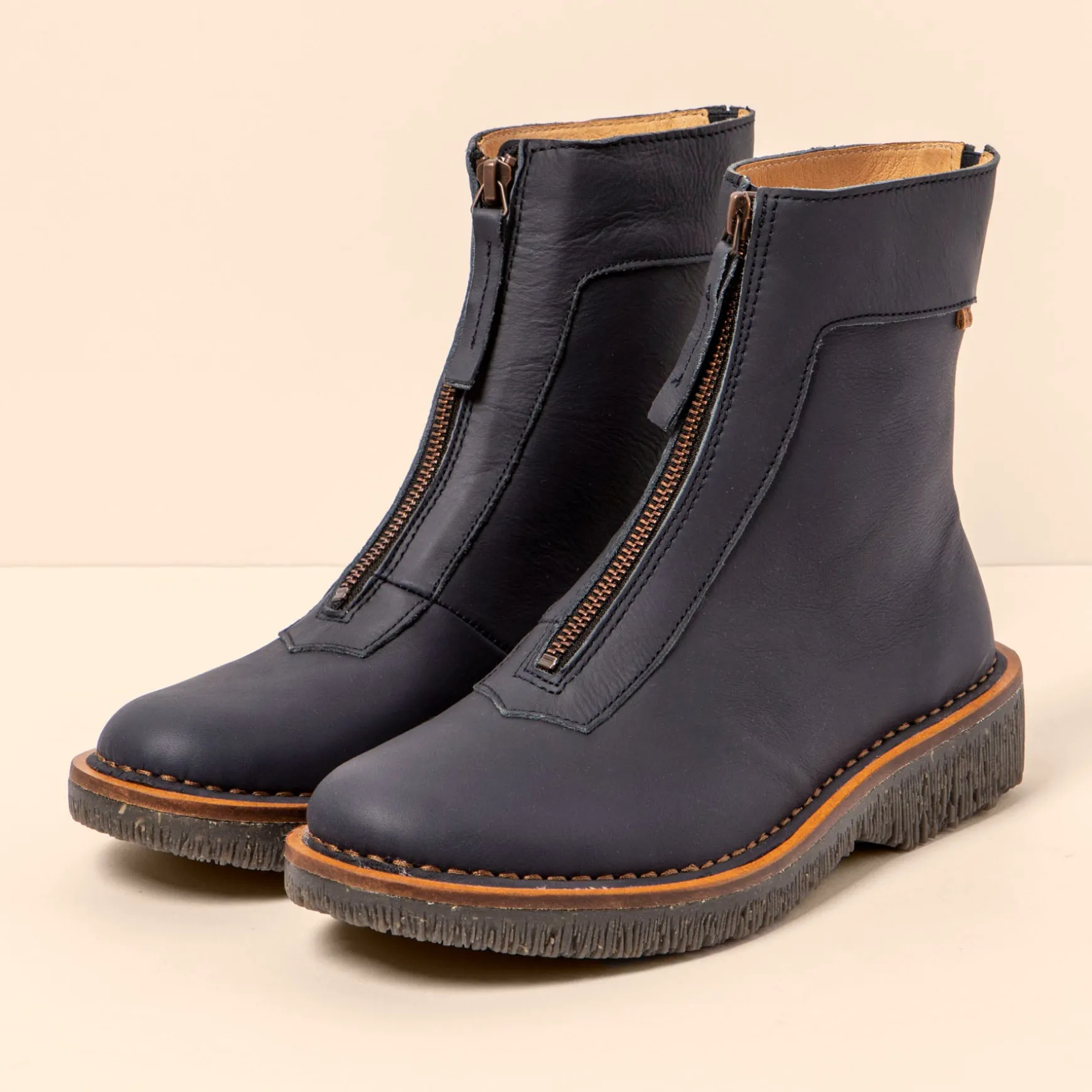 Women El Naturalista Ankle Boots|5581 VOLCANO