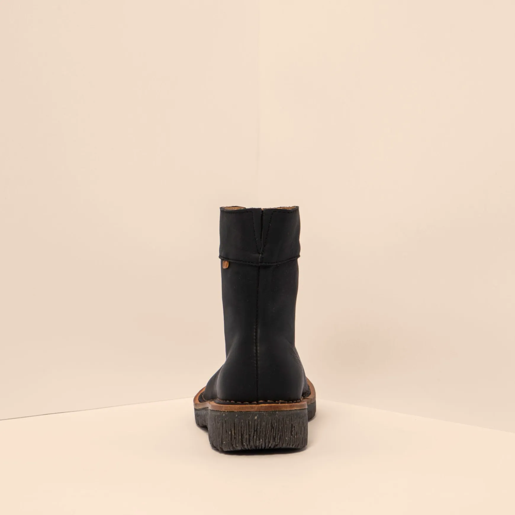 Women El Naturalista Ankle Boots|5581 VOLCANO