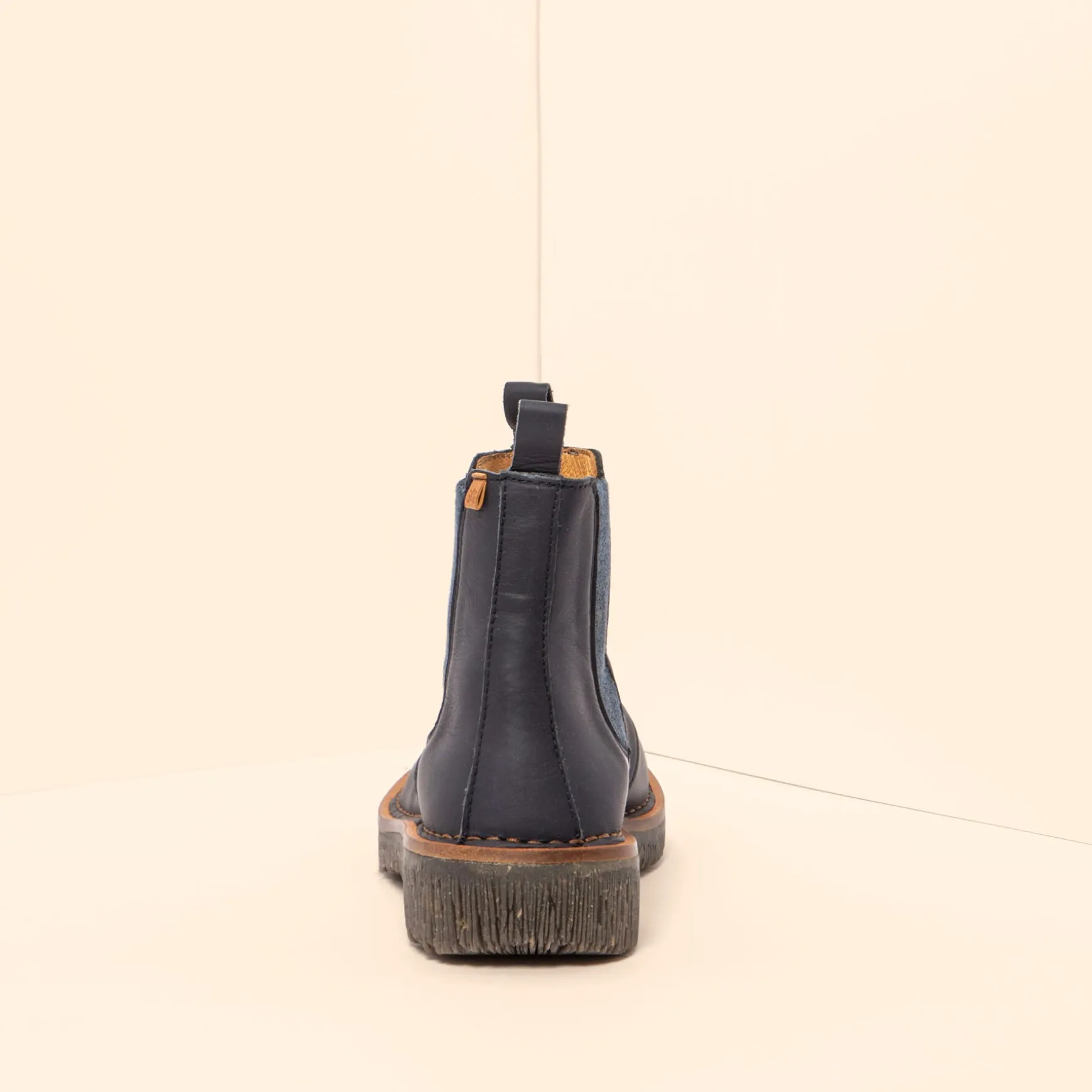 Women El Naturalista Ankle Boots|5582 VOLCANO