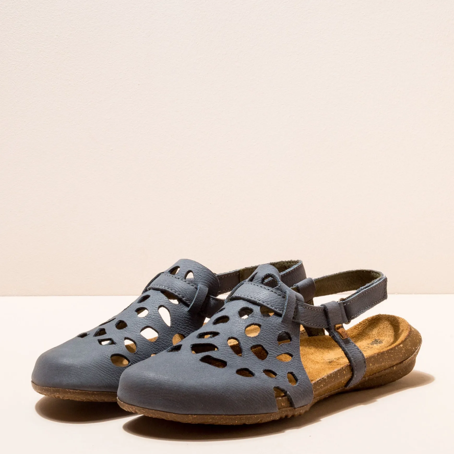 Women El Naturalista Sandals|5063 WAKATAUA