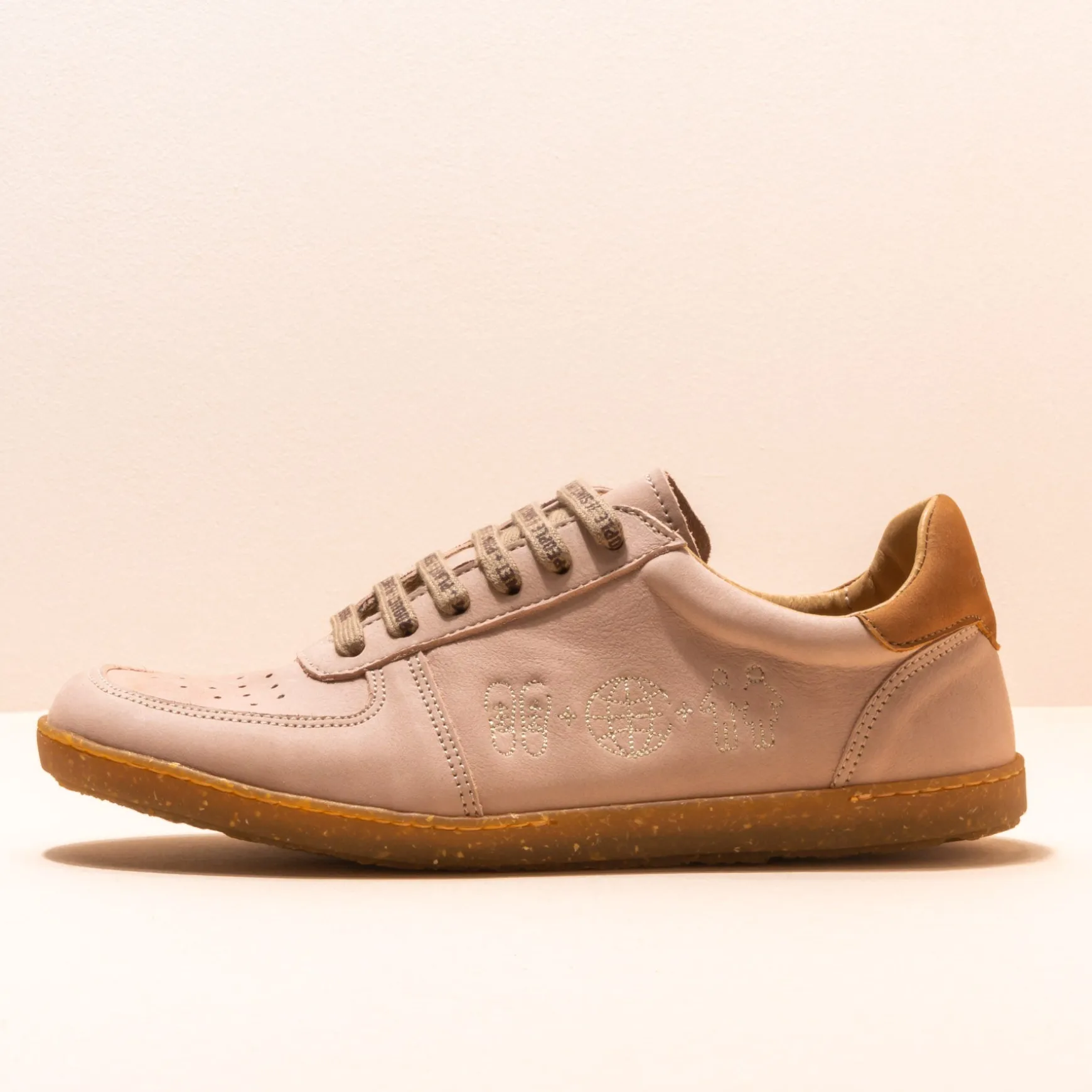 El Naturalista Sneaker|N354 NOBUCK-W PALE / ESTRATOS