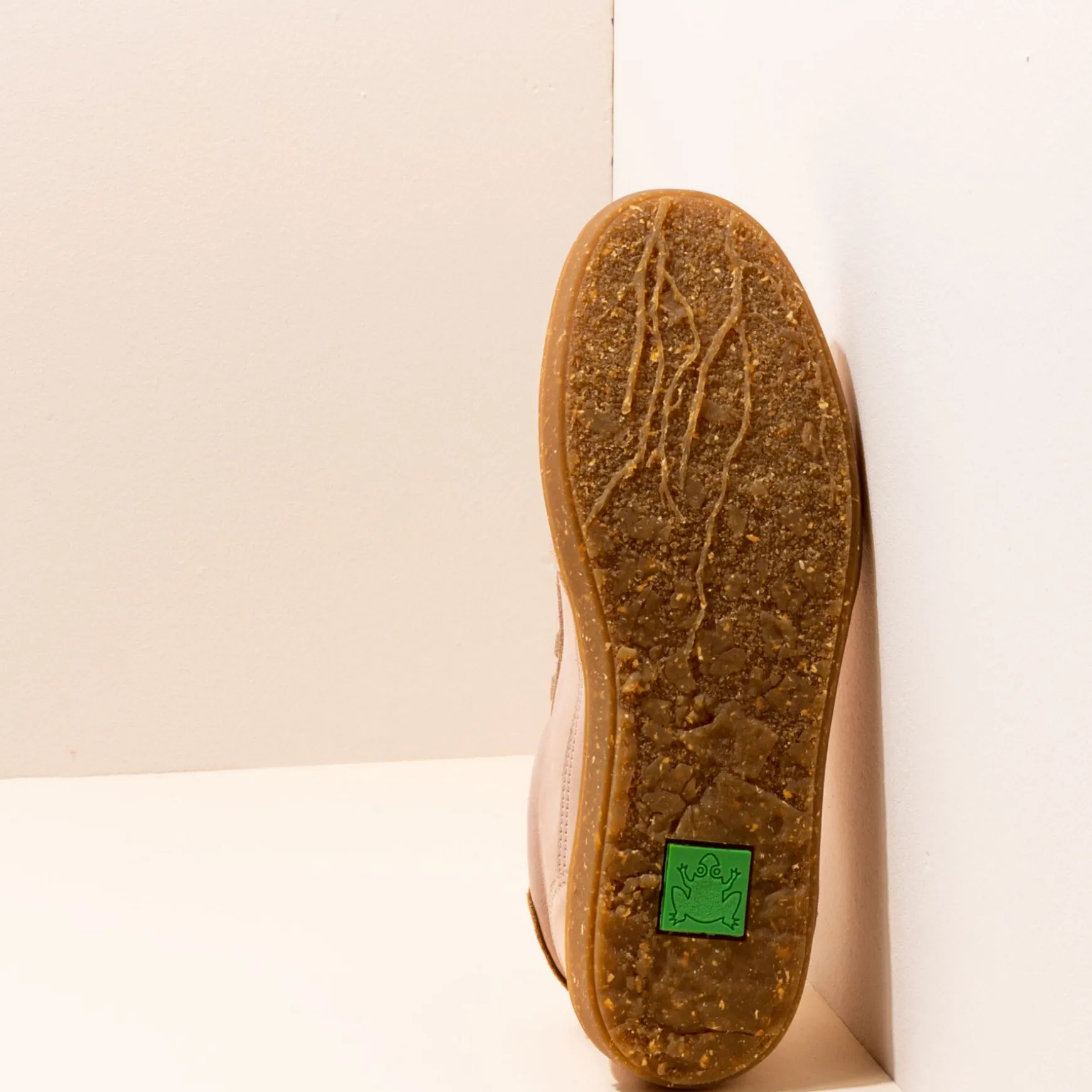El Naturalista Sneaker|N354 NOBUCK-W PALE / ESTRATOS
