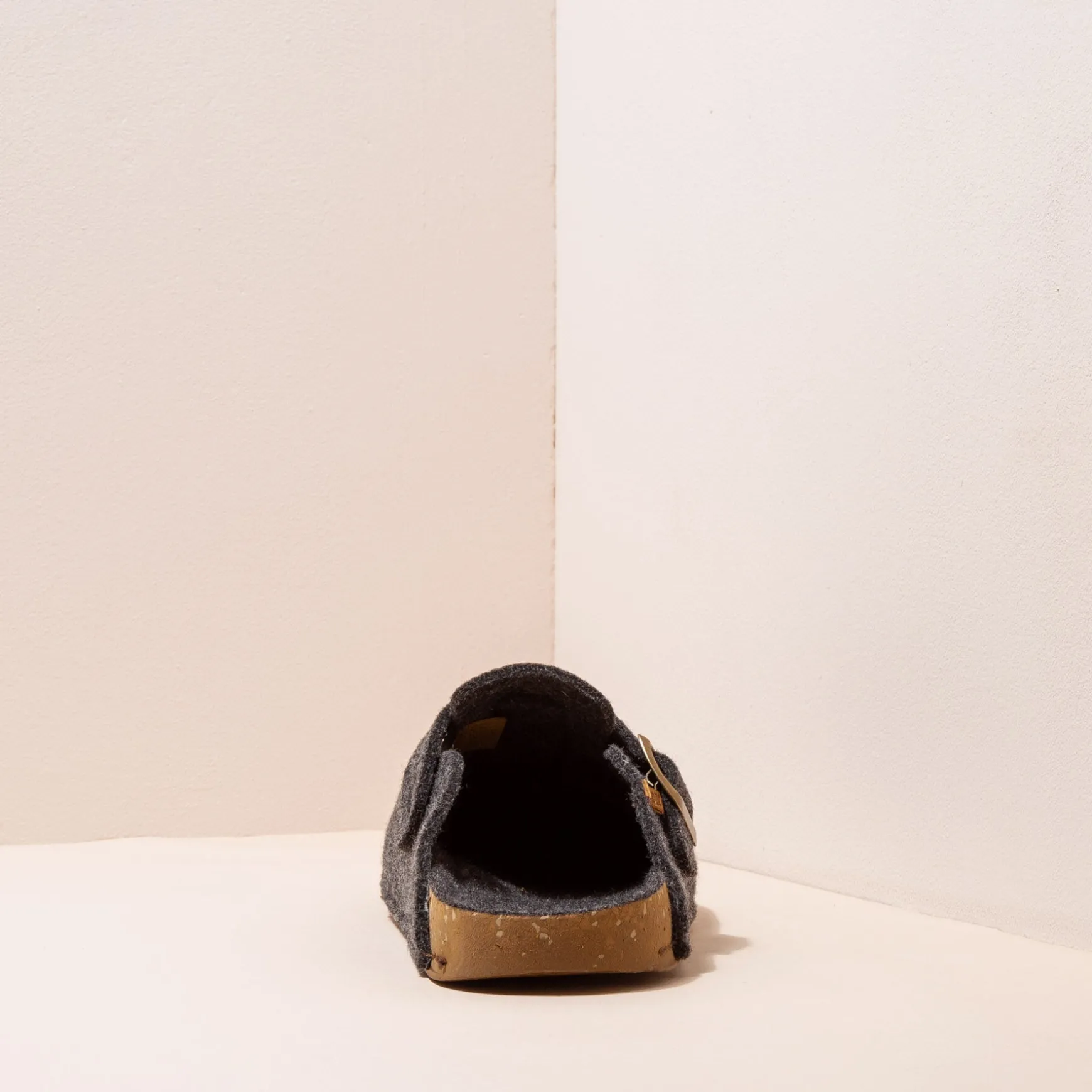Women El Naturalista Clogs|Add-ons|NA70 HOME