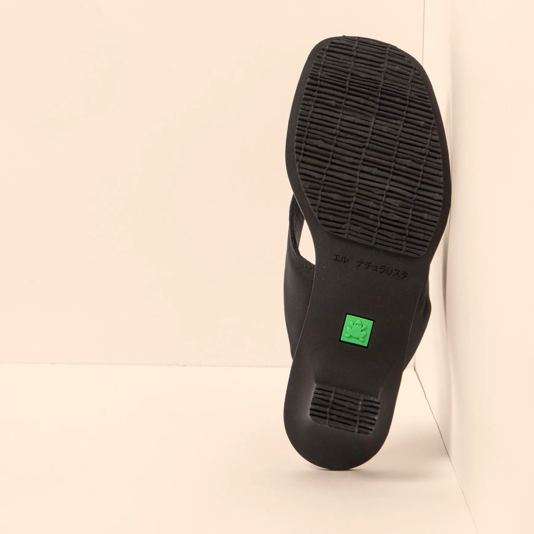 Women El Naturalista Sandals|5991S IGUSA