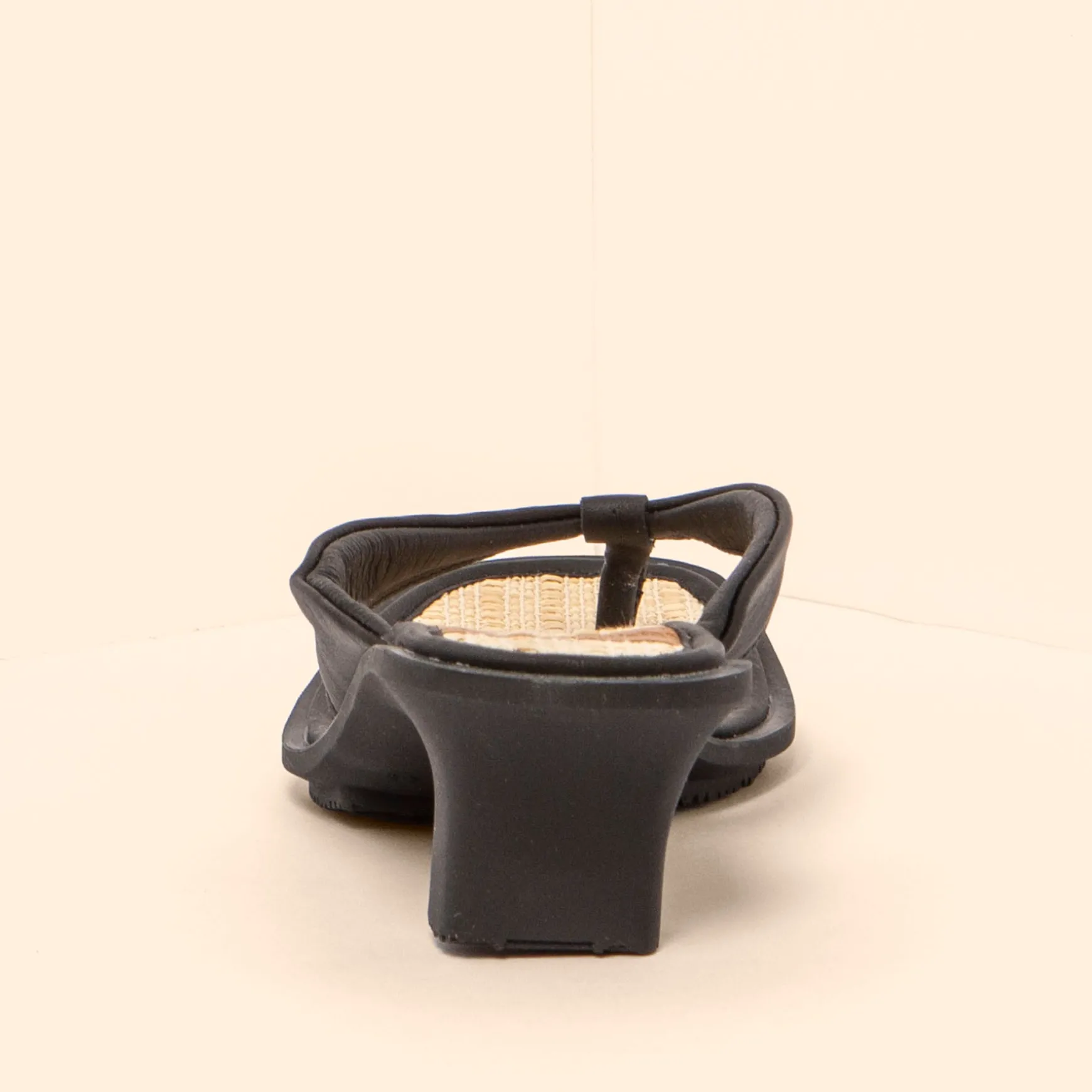 Women El Naturalista Sandals|5991S IGUSA