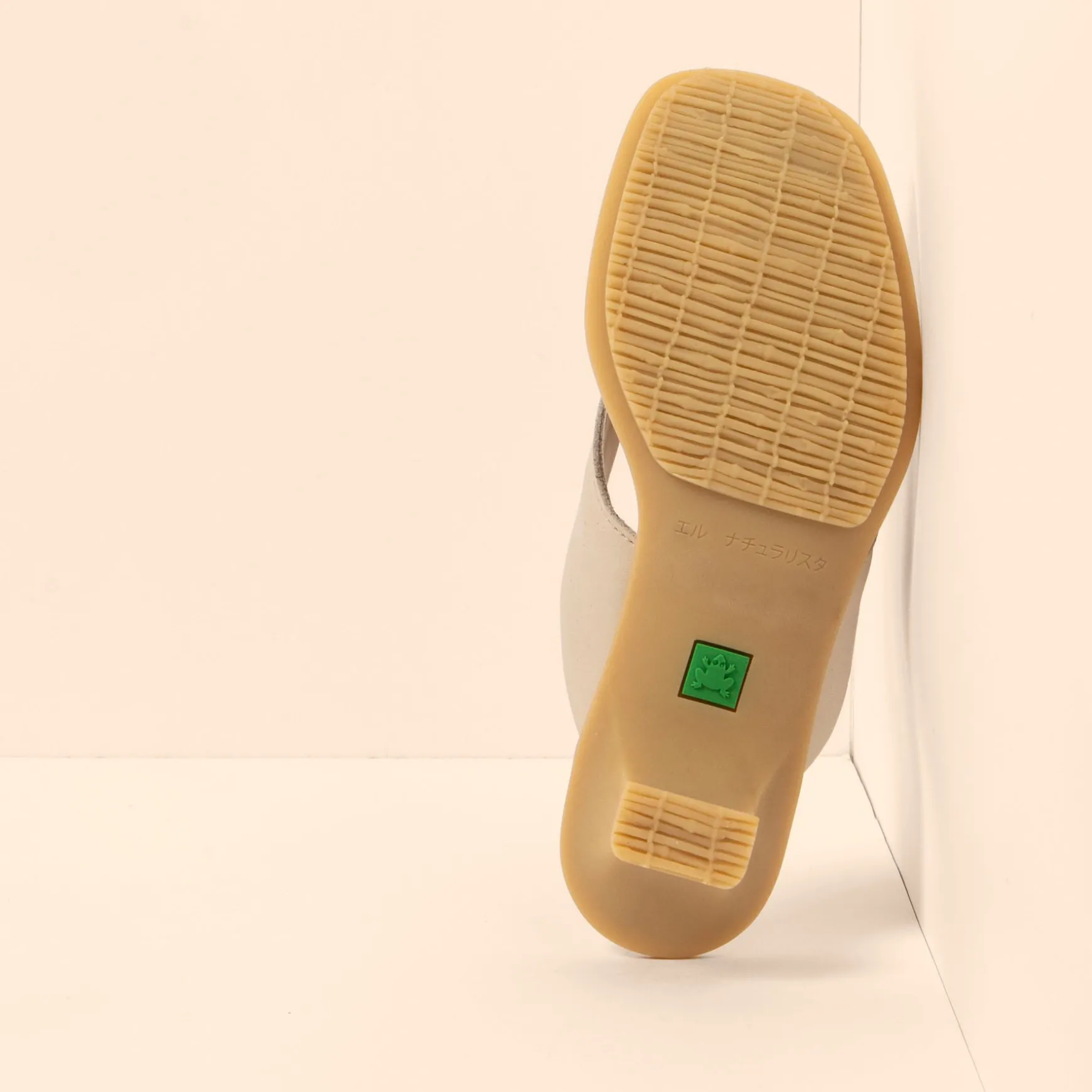 Women El Naturalista Sandals|5991S IGUSA